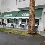 Hotel Os Carballos