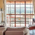 3 Bedroom Gorgeous Home In Navarredonda De Gredos