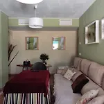 Apartamento Completo Con Piscina Comunitaria Y Patio Exterior