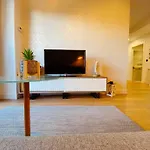 Apartamento en Edificio Nuevo con Piscina