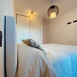 Apartamento en Edificio Nuevo con Piscina