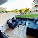 Apartamento en Edificio Nuevo con Piscina