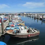 Apartamento Con Terraza Y Vistas Al Mar