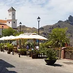 Casa Isabela with Roque Nublo view