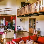 3 Bedroom Gorgeous Home In Navarredonda De Gredos