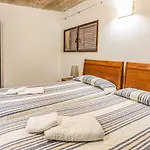 Nice Apartment In Valencia De Alcantara With Wifi