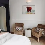 Lake Room 2