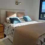 20A01 - Precioso Apartamento Con Piscina Y Garaje