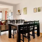 Casa de Las Flores - Apartamento con jardín privado frente a la Playa de Comillas