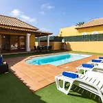 Villa Helen - Heated Pool Wifi Smarttv Barbecue