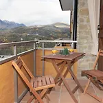 Cota De La Marmota By Bevalle