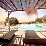 Villa Privada En Entorno Rural