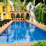 Lovely Studio In Marbella Close To Puente Romano