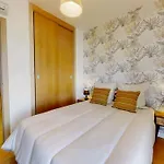 Renfurbis Vista Moderno 2 Rooms