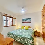 Calle Tamara 2-9