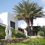 La Almendra Y El Gitano