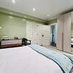 Apartamento Adosado Con Terraza En Playa America, Nigran