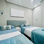 Apartamento Adosado Con Terraza En Playa America, Nigran