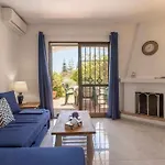 Tropicana Townhouse, 2 Bedroom Next To The Pool