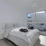 Riverside Benahavis Holiday Rental Apartment