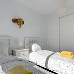 Riverside Benahavis Holiday Rental Apartment