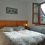 Apartamento En Planta Baja Con Jardin Dellui 2