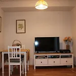 La Casa De Los Abedules