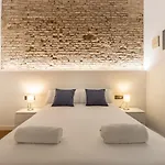 Apartamentos Granada Deluxe 3000