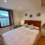 Atuaire Home Las Picotas En El Centro Historico Burgos