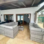 Stunning Villa Amanecer