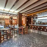 Hostal Restaurante El Castillo