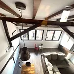 Old Town Loft - Cathedral Views.