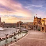 Cder Apartment Center Cathedral And Alcazar