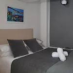Suite 101 - 2 Bedroom Suite At Amando Perez Suites