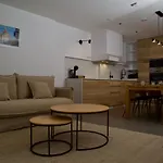 Suite 101 - 2 Bedroom Suite At Amando Perez Suites