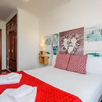 O Faro Apartments