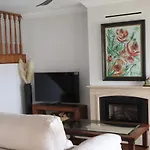 La Casa De Enfrente