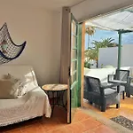 Lovely Apartment Near The Beach With Pool & Wifi