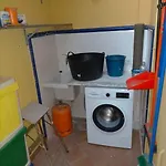 Preciosa Casa De 2 Pisos A 50 Metros De La Playa