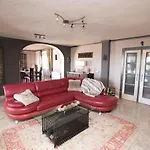 Chalet Asosado