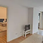 Cute Apartment Sant Adria Beach