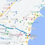 Apartamento con patio, piscina y parking privado
