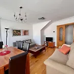 Housingleon - Conde Duplex Con Garaje Gratuito