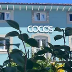 Cocos Surfhouse