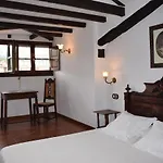 Habitaciones Casona De Linares