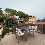 Alojamiento Con Encanto En Planta Superior Ideal Para Trabajo Y Escapadas Familiares En Montserrat