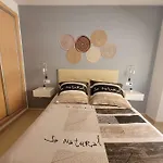Elegante Piso Con Terraza, Garaje, Piscina Y Ac
