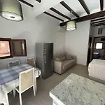 AR35 Coqueto apartamento en primera línea del casco antiguo