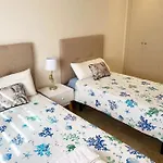 Gorgeous Beach Resort Apartment - Nueva Ribera