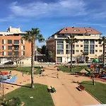 Modern & Sunny Apartment Near Valencia